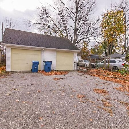 Lakeside Home In Lorain Exterior photo